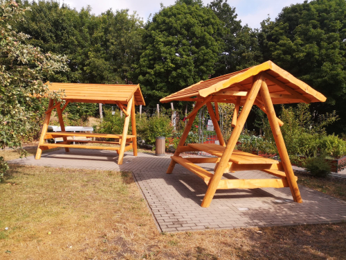 Waldschänke, Bierschänke mit Holzdach XXL