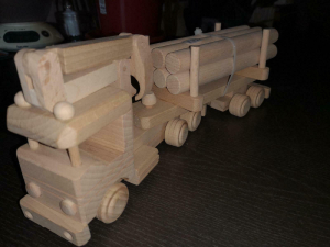 HOLZ-LKW, Rundholzlaster aus Buche